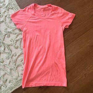 Lululemon Athletica Peach Short Sleeve Tee